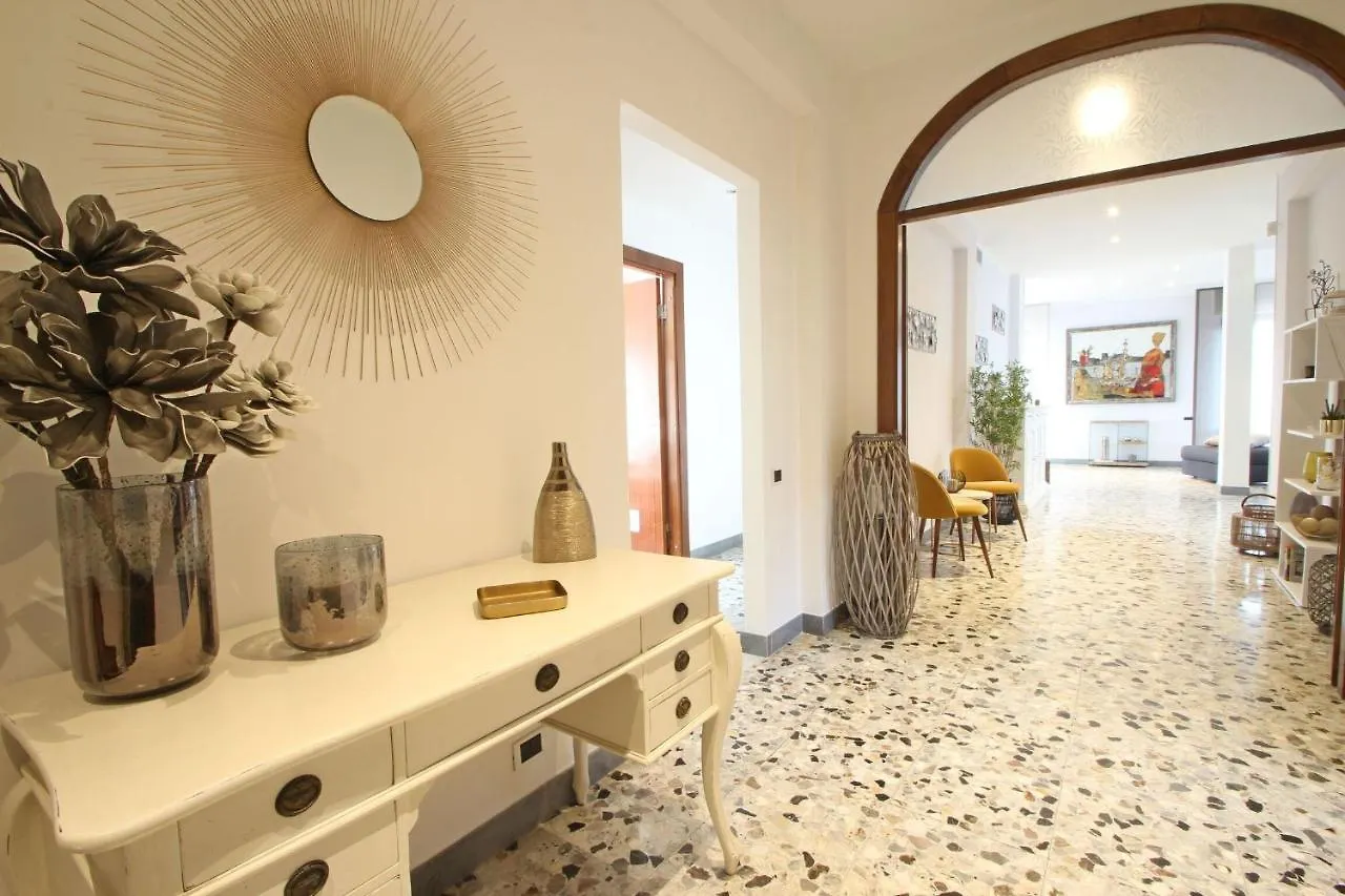 Apartment Appartamento Dei Ronchi Marina di Massa