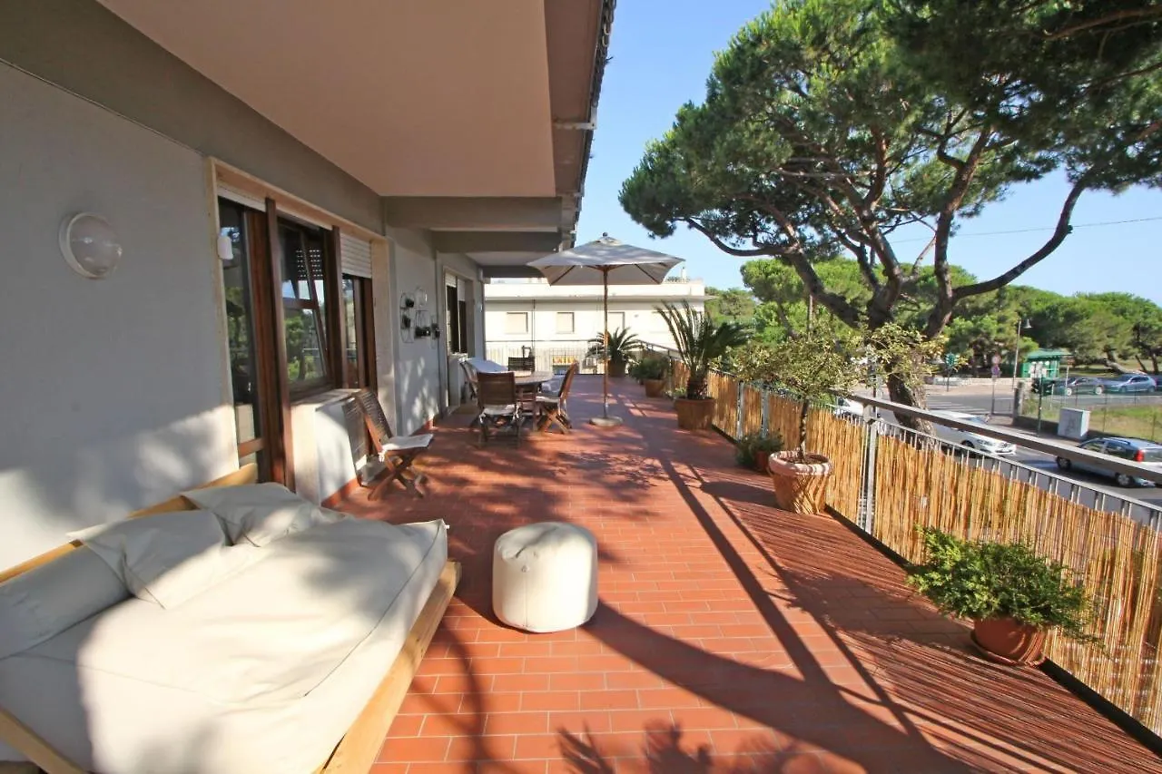 Appartamento Dei Ronchi Marina di Massa 0*,