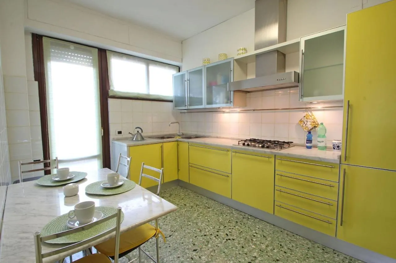 Appartamento Dei Ronchi Marina di Massa 0*,